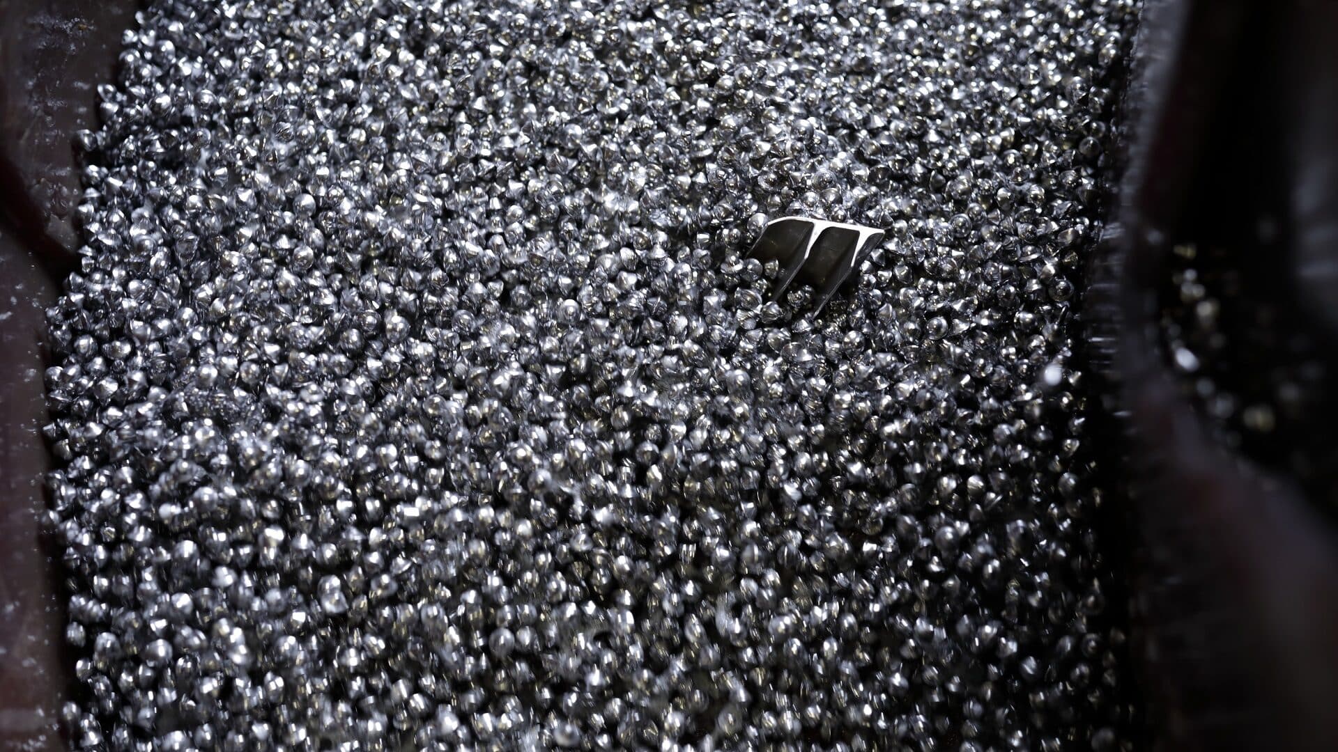 Ball burnishing media