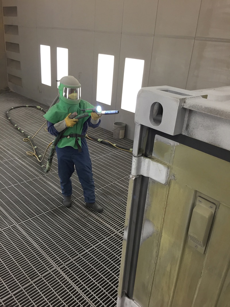 1001-REPK-on-Blast-Hose-ready-to-blast-sm specialist blasting in full air blast ppe